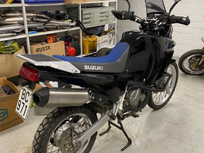 Suzuki DR
