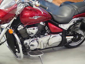 Suzuki Intruder