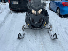 Ski-Doo Grand Touring