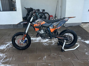 KTM 125