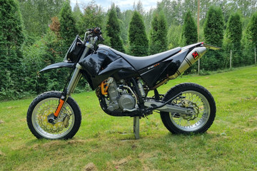 KTM 640