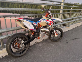 KTM 125