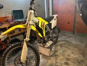 Suzuki RM-Z