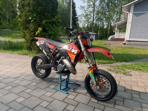 KTM 125