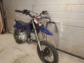 X-Motos Dirt Bike