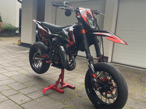 KTM 125