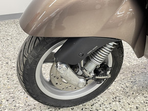 Vespa GTS