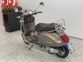 Vespa GTS