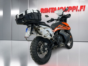 KTM 790