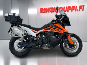 KTM 790