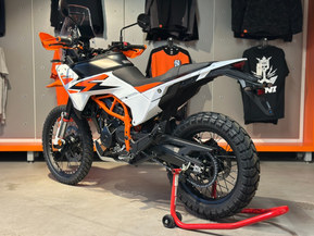 KTM 390
