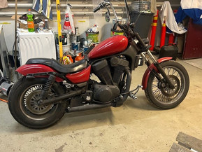Suzuki Intruder