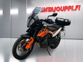 KTM 790