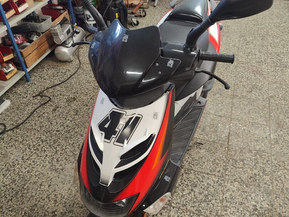 Aprilia SR
