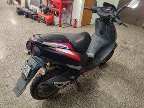 Aprilia SR