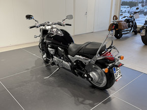 Suzuki Intruder