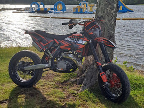 KTM 125