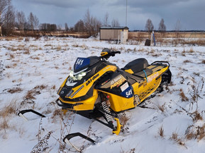 Ski-Doo MX Z