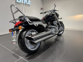 Suzuki Intruder