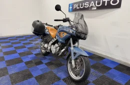 BMW F