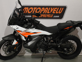 KTM 790