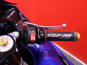Yamaha YZF-R1