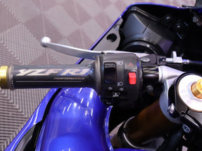 Yamaha YZF-R1