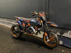 KTM 125