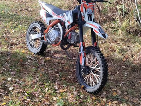X-Motos Dirt Bike