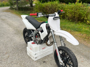 Aprilia SX