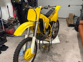 Suzuki RM
