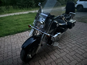 Suzuki Intruder