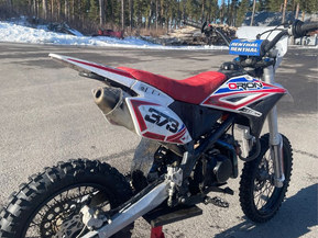 Muu merkki Muu malli