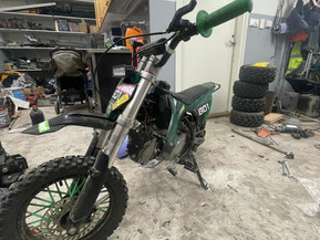 Muu merkki Muu malli