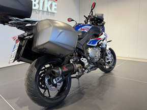 BMW S