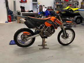 KTM 525