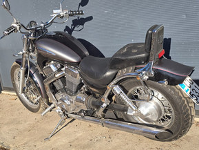 Suzuki Intruder