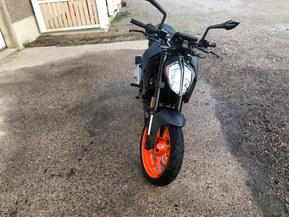 KTM 125