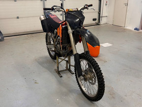 KTM 525