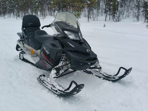 Ski-Doo Grand Touring