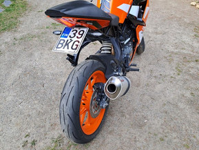 KTM 125