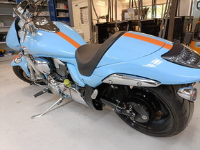 Suzuki Intruder