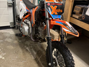 X-Motos Dirt Bike