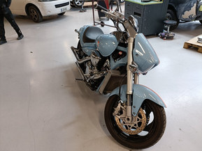 Suzuki Intruder