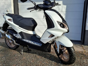 Peugeot Speedfight 4