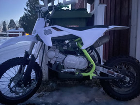 X-Motos Dirt Bike