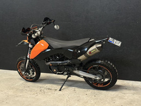 KTM 690