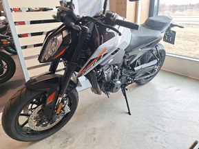 KTM 790