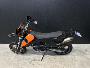 KTM 690
