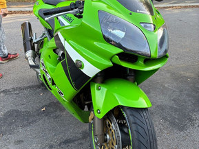 Kawasaki ZX-9R